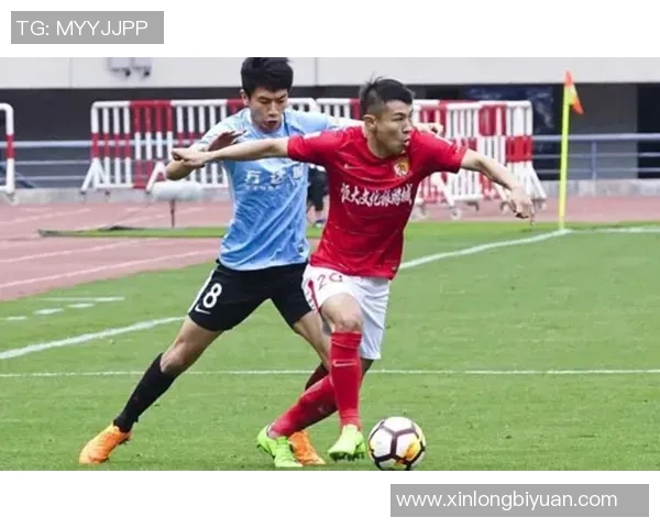 广州恒大淘宝与神户胜利船激战正酣比分悬念迭起引发球迷热议